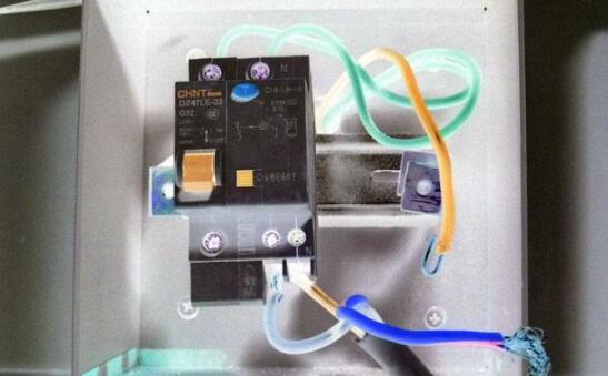 單相電機(jī)需要配多大斷路器？這里有詳細(xì)的計(jì)算方法和注意事項(xiàng)